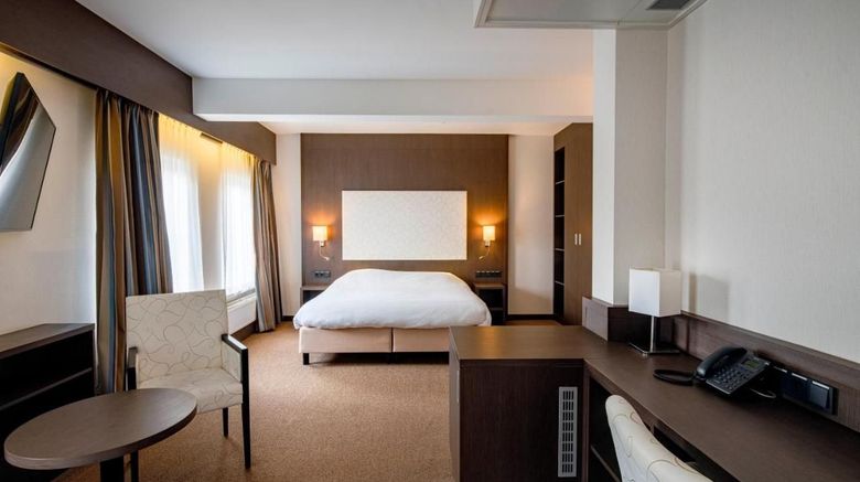 <b>Hotel Central Room</b>. Images powered by <a href="https://www.leonardoworldwide.com/" title="Leonardo Worldwide" target="_blank">Leonardo</a>.