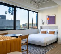 Kasa Sunset Los Angeles Room