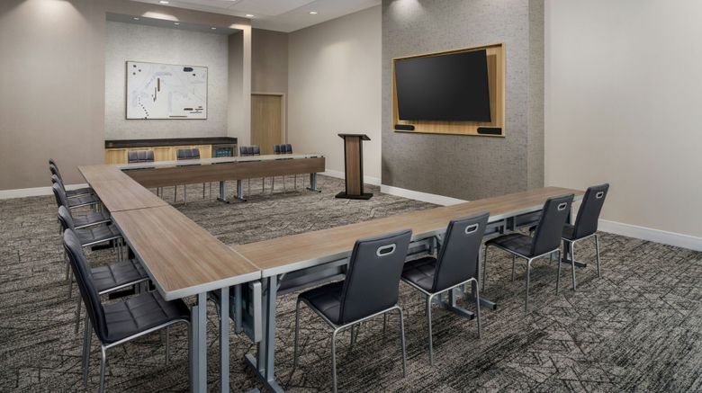<b>AC Hotel St Petersburg Downtown Meeting</b>. Images powered by <a href="https://www.leonardoworldwide.com/" title="Leonardo Worldwide" target="_blank">Leonardo</a>.
