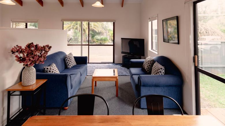 <b>Aotearoa Lodge Room</b>. Images powered by <a href="https://www.leonardoworldwide.com/" title="Leonardo Worldwide" target="_blank">Leonardo</a>.