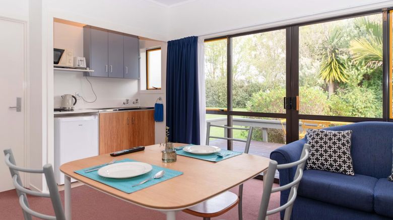 <b>Aotearoa Lodge Room</b>. Images powered by <a href="https://www.leonardoworldwide.com/" title="Leonardo Worldwide" target="_blank">Leonardo</a>.