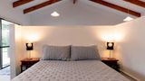 Aotearoa Lodge Room