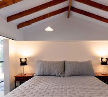 Aotearoa Lodge Room