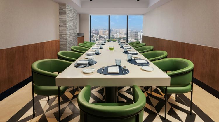 Four Points by Sheraton Nashik Restaurant