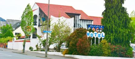 Alcala Motel Exterior