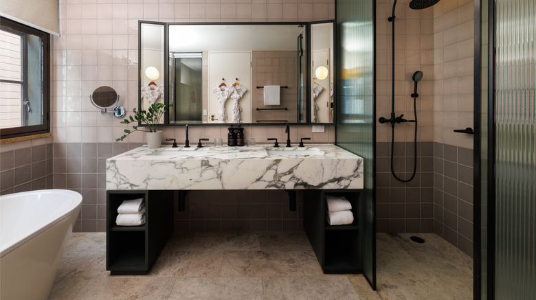 <b>Kimpton Margot Sydney Room</b>. Images powered by <a href="https://www.leonardoworldwide.com/" title="Leonardo Worldwide" target="_blank">Leonardo</a>.