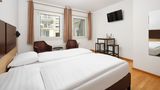 Bon Port Hotel Room