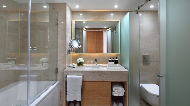 <b>Royal Apollonia Hotel Room</b>. Images powered by <a href="https://www.leonardoworldwide.com/" title="Leonardo Worldwide" target="_blank">Leonardo</a>.