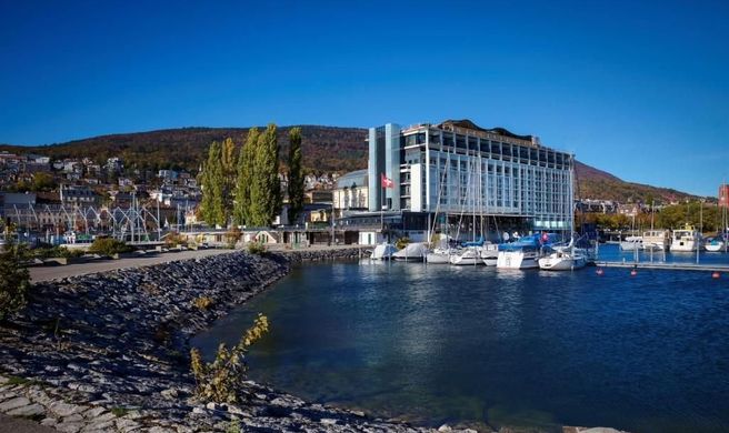 Hotel Beaulac Exterior