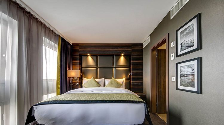 Hotel Beaulac Room