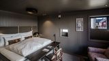 Henningsvaer Bryggehotel Room