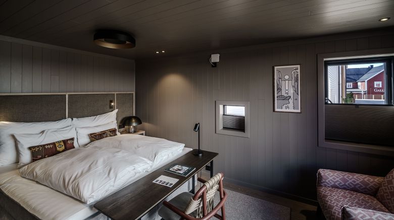 <b>Henningsvaer Bryggehotel Room</b>. Images powered by <a href="https://www.leonardoworldwide.com/" title="Leonardo Worldwide" target="_blank">Leonardo</a>.