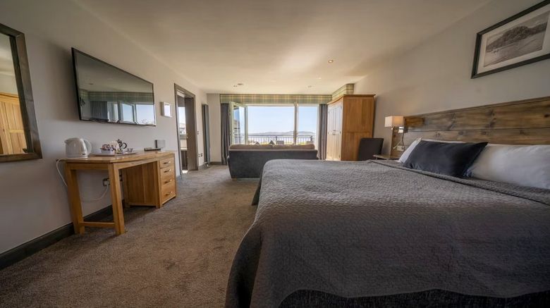 <b>Oak Tree Inn Room</b>. Images powered by <a href="https://www.leonardoworldwide.com/" title="Leonardo Worldwide" target="_blank">Leonardo</a>.
