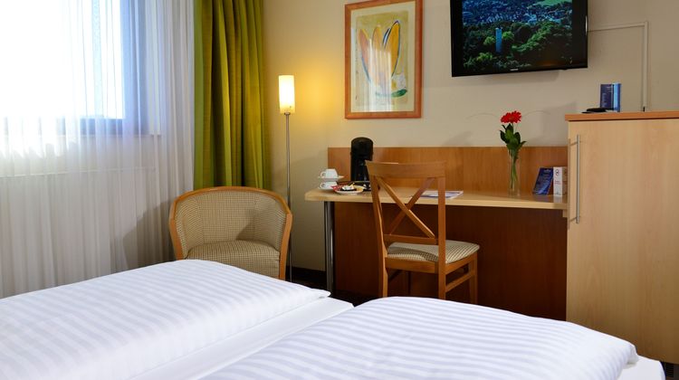 Plaza Inn Room