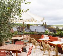 White Hart Hotel Exterior