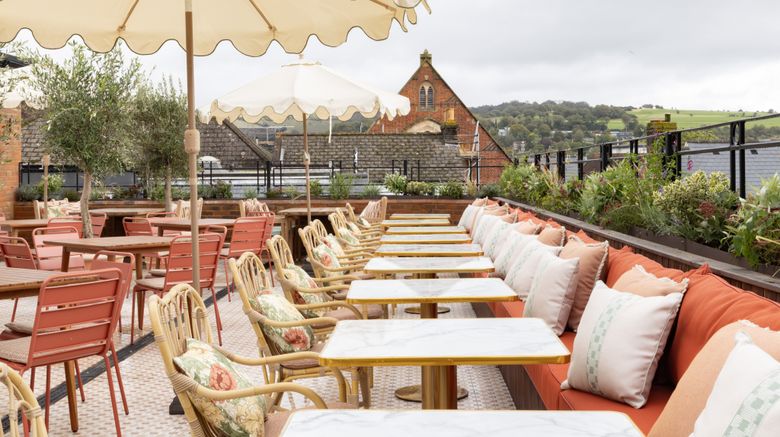 <b>White Hart Hotel Exterior</b>. Images powered by <a href="https://www.leonardoworldwide.com/" title="Leonardo Worldwide" target="_blank">Leonardo</a>.