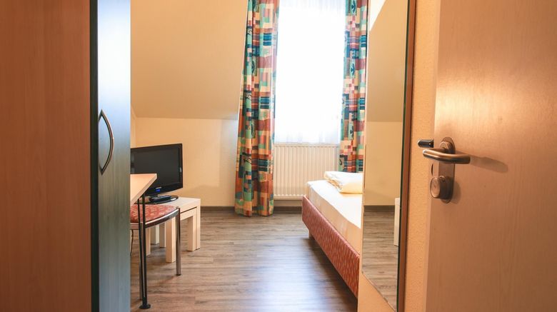 <b>Plaza Hotel Bruchsal Room</b>. Images powered by <a href="https://www.leonardoworldwide.com/" title="Leonardo Worldwide" target="_blank">Leonardo</a>.