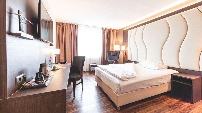 <b>PLAZA Hotel Hanau Room</b>. Images powered by <a href="https://www.leonardoworldwide.com/" title="Leonardo Worldwide" target="_blank">Leonardo</a>.