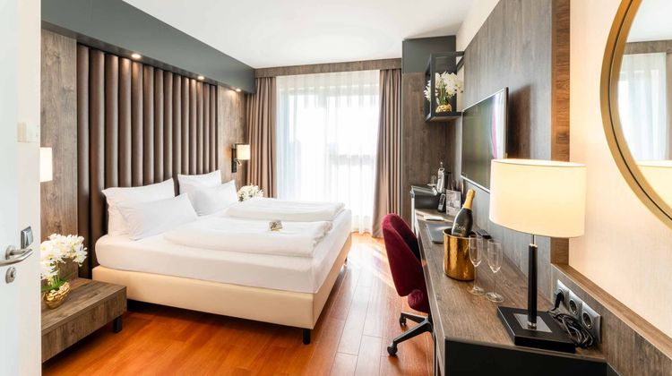 Plaza Inn Karlsruhe Room