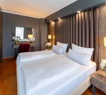 Plaza Inn Karlsruhe Room