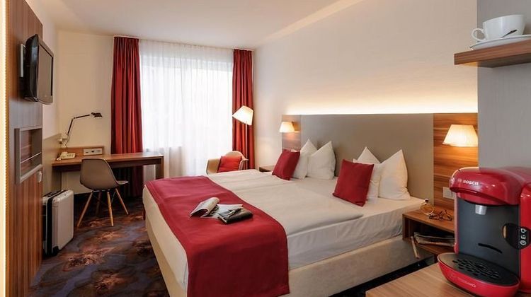 Plaza Inn Regensburg Room