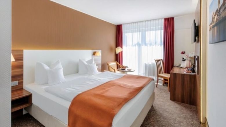 <b>Plaza Inn Regensburg Room</b>. Images powered by <a href="https://www.leonardoworldwide.com/" title="Leonardo Worldwide" target="_blank">Leonardo</a>.