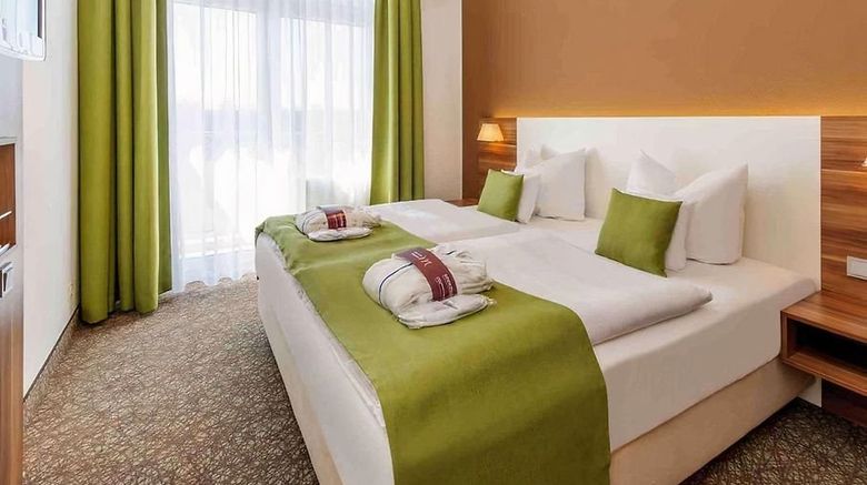 <b>Plaza Inn Regensburg Room</b>. Images powered by <a href="https://www.leonardoworldwide.com/" title="Leonardo Worldwide" target="_blank">Leonardo</a>.