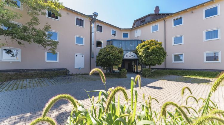 PLAZA Hotel Muehldorf am Inn Exterior