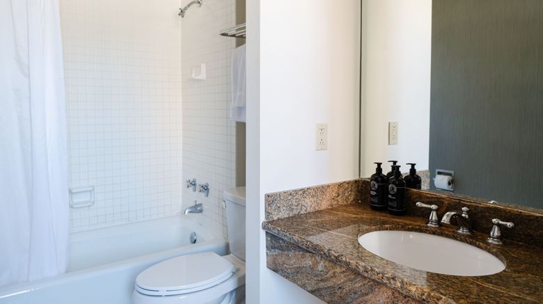 <b>Lafayette New Orleans by Kasa Room</b>. Images powered by <a href="https://www.leonardoworldwide.com/" title="Leonardo Worldwide" target="_blank">Leonardo</a>.