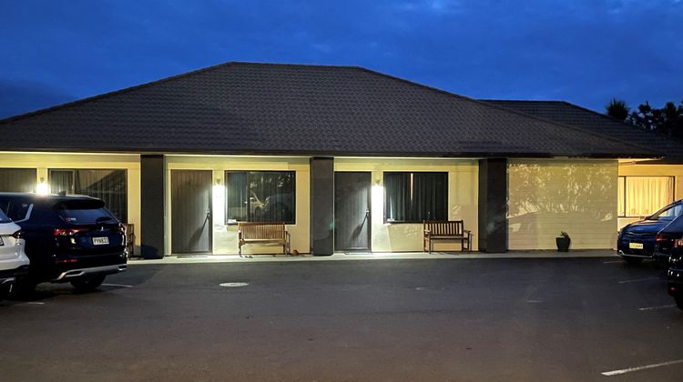 Kauri Court Motel Room
