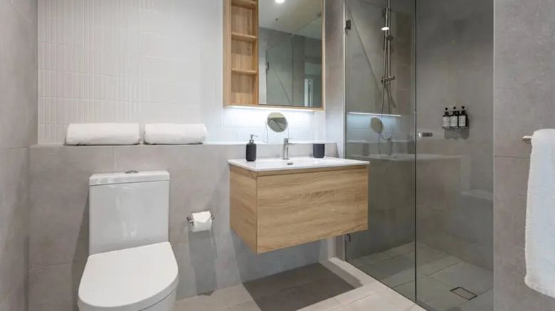 <b>Kula Wollongong Room</b>. Images powered by <a href="https://www.leonardoworldwide.com/" title="Leonardo Worldwide" target="_blank">Leonardo</a>.