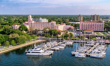 The Vinoy Resort & Golf Club, Autograph