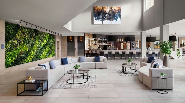 The Westin Calgary Airport Lobby