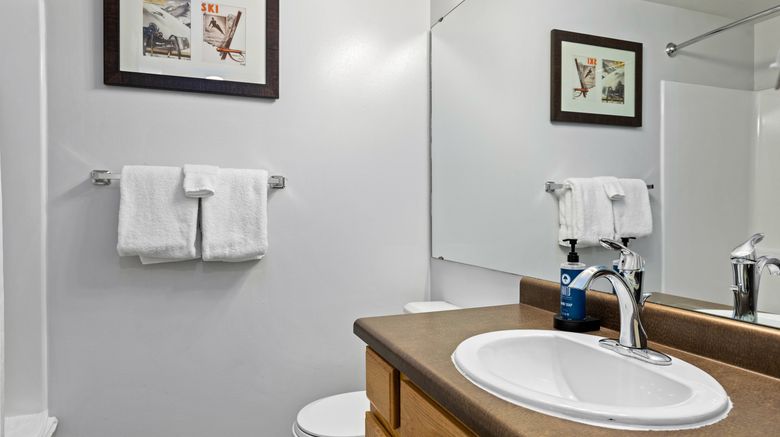 <b>WorldMark Wolf Creek Room</b>. Images powered by <a href="https://www.leonardoworldwide.com/" title="Leonardo Worldwide" target="_blank">Leonardo</a>.
