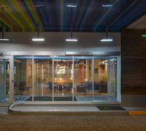 aloft Cancun Lobby