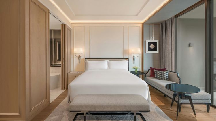 The Ritz-Carlton, Bangkok Room