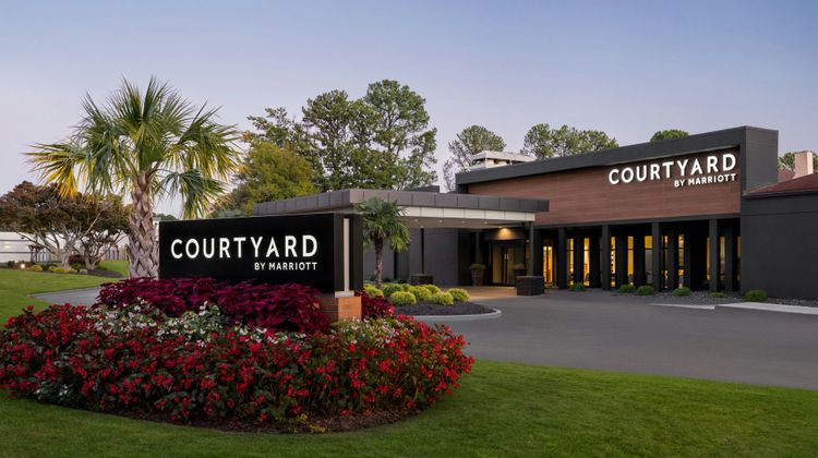 Courtyard by Marriott Atlanta Northlake Exterior