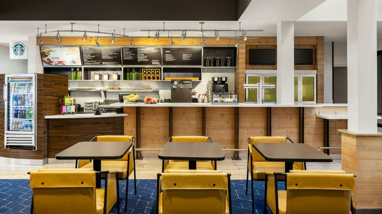 Courtyard by Marriott Atlanta Northlake Restaurant