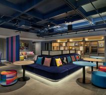 Aloft Bangkok Sukhumvit 11 Lobby
