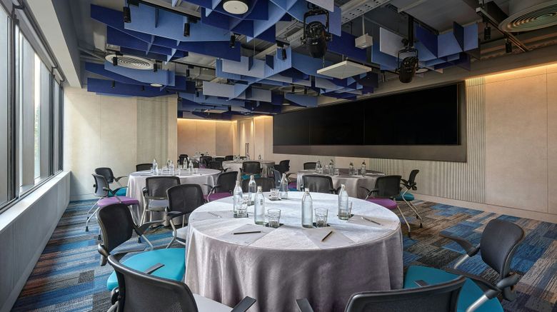 <b>Aloft Bangkok Sukhumvit 11 Meeting</b>. Images powered by <a href="https://www.leonardoworldwide.com/" title="Leonardo Worldwide" target="_blank">Leonardo</a>.