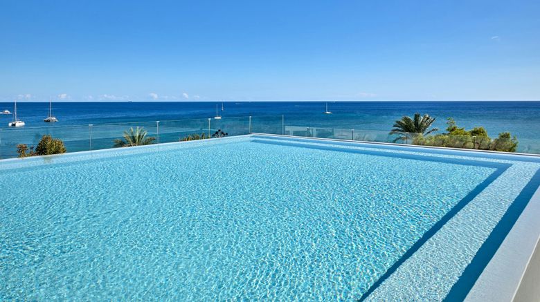 <b>W Ibiza Pool</b>. Images powered by <a href="https://www.leonardoworldwide.com/" title="Leonardo Worldwide" target="_blank">Leonardo</a>.