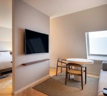 Marriott Exec Apts European Quarters Room