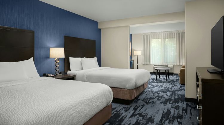 Fairfield Inn & Suites Moscow Suite