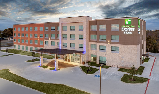Holiday Inn Express/Stes Austin Aprt E. Exterior