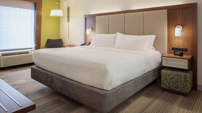 <b>Holiday Inn Express/Suites Newport News Room</b>. Images powered by <a href="https://www.leonardoworldwide.com/" title="Leonardo Worldwide" target="_blank">Leonardo</a>.