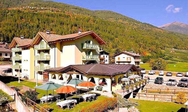 Hotel Garni Pegra Exterior