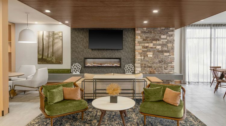 Fairfield Inn & Suites Detroit Taylor Lobby