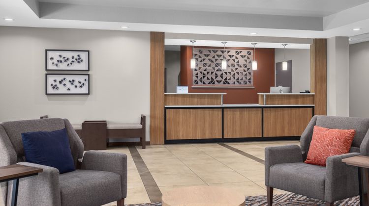 Candlewood Suites Alexandria Exterior