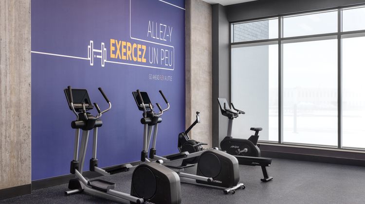 Holiday Inn Express Aeroport Montreal Health Club