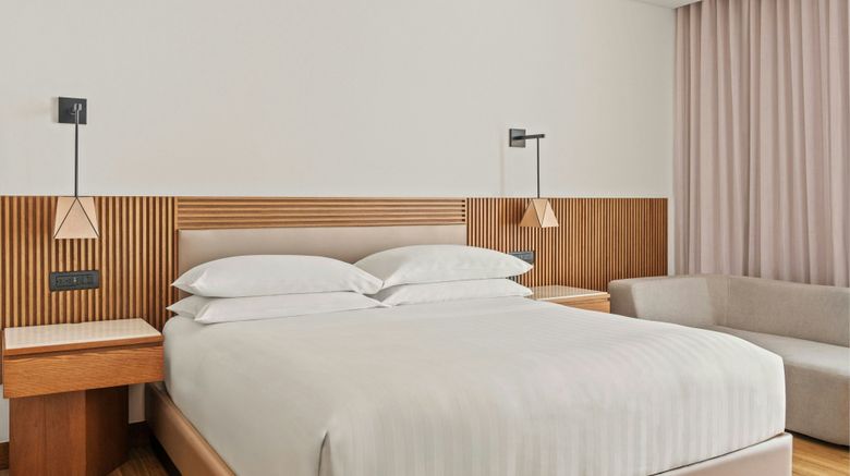 <b>Barranquilla Marriott Hotel Room</b>. Images powered by <a href="https://www.leonardoworldwide.com/" title="Leonardo Worldwide" target="_blank">Leonardo</a>.